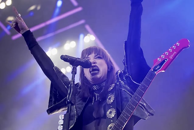 HALESTORM's LZZY HALE On Growing Number Of Female Rock Musicians: 'My Only Responsibility Is To Try To Make It A Little Easier For Whoever Comes After Me'