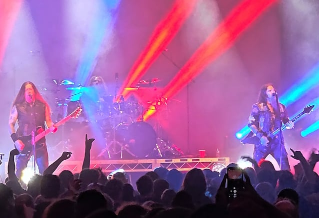 Watch: MACHINE HEAD Performs As Three-Piece At 2025 Australian Tour Kick-Off