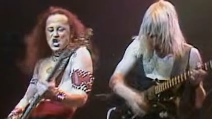 Original VENOM Guitarist JEFF 'MANTAS' DUNN Pays Tribute To CONRAD 'CRONOS' LANT: 'We Changed The History Of Metal As We Know It'