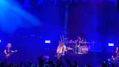 Watch: MEGADETH Performs Its Version Of METALLICA Classic 'Ride The Lightning' Live For First Time
