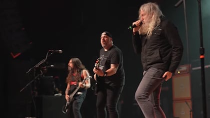 See Pro-Shot Video Of METAL ALLEGIANCE Joined By MASTODON And SEPULTURA Members For Cover Of 'Whiplash'
