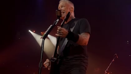 METALLICA Fans Charged With Trespassing After Climbing Tower At Perth Show