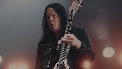 ARCH ENEMY's MICHAEL AMOTT: 'We're Slowly Working On A New Album'