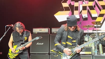 MICHAEL SWEET Reveals OZ FOX Doesn't Appear On STRYPER's 'Throne Of Thorns' LP: 'I'm Playing All The Guitars On This Album'