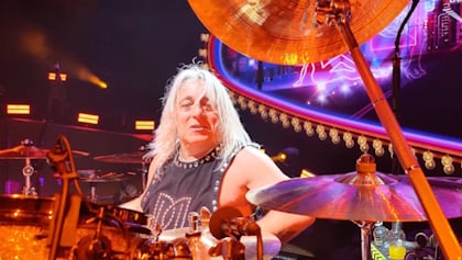 SCORPIONS/Ex-MOTÖRHEAD Drummer MIKKEY DEE: 'I Never F*** Up' When I Perform Live