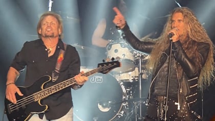 Watch: VAN HALEN's 'Lost' Singer MITCH MALLOY And MICHAEL ANTHONY Perform 'Ain't Talkin' 'Bout Love' At 2026 'Vegas Rocks! Magazine Music Awards'