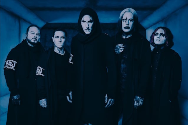 MOTIONLESS IN WHITE Returns With New Single 'Afraid Of The Dark'