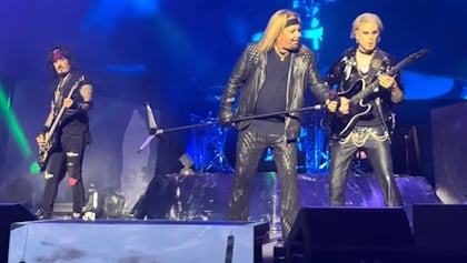 Watch: MÖTLEY CRÜE Performs At FIFA Fan Festival In Vancouver