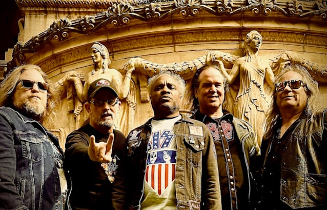 Ex-EXODUS Guitarist RICK HUNOLT And Ex-HEATHEN Guitarist DOUG PIERCY Re-Ignite Their Love For Old-School Thrash In NEFARIOUS