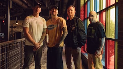 NEW FOUND GLORY Releases New Single ‘Treat Yourself’ From Upcoming ‘Listen Up!’ Album