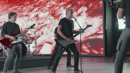NICKELBACK Shares Behind-The-Scenes Footage From Making Of 'Rattle The Cage' Music Video