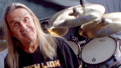 NICKO MCBRAIN Reflects On IRON MAIDEN's BLAZE BAYLEY Era, BRUCE DICKINSON's Return: 'I Think It Was All God's Plan'