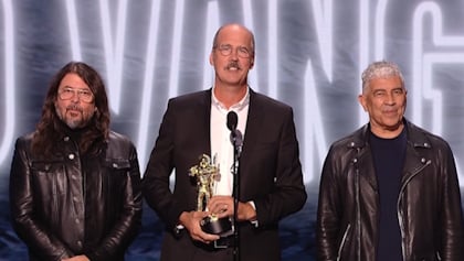 NIRVANA's Surviving Members Reunite To Accept 'Video Vanguard Award' At 2026 MTV VMAs