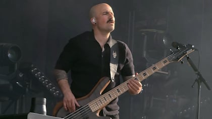 TRIVIUM's PAOLO GREGOLETTO On New Drummer ALEX RÜDINGER: 'He's A Machine'