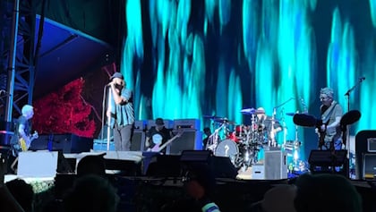 Watch: PEARL JAM Plays Surprise Set With Drummer ABE LABORIEL JR. At OHANA FESTIVAL