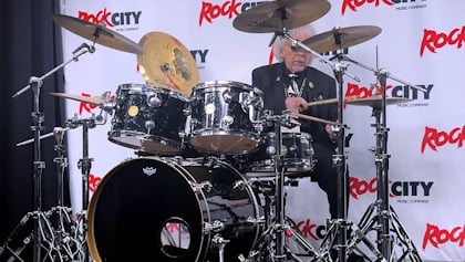 Watch: KISS Legend PETER CRISS Shares Video Recap Of First Visit To Detroit In More Than 20 Years