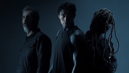 FALLING IN REVERSE Recruits COREY TAYLOR And SERJ TANKIAN For New Single 'Joseph'