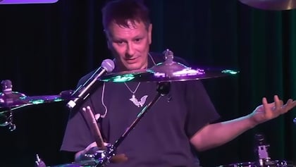 KORN's RAY LUZIER: I Lost Gigs With Two 'Hugely Famous' Bands Because I Didn't Do Drugs