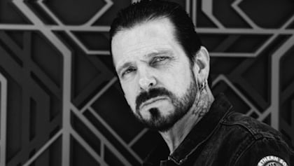 BLACK STAR RIDERS And THE ALMIGHTY Frontman RICKY WARWICK Releases New Solo Single 'Last Chance To Dance'