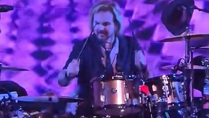 Watch: RIKKI ROCKETT's THE ROCKETT MAFIA Kicks Off Series Of Shows Celebrating 40th Anniversary Of POISON's 'Look What The Cat Dragged In'