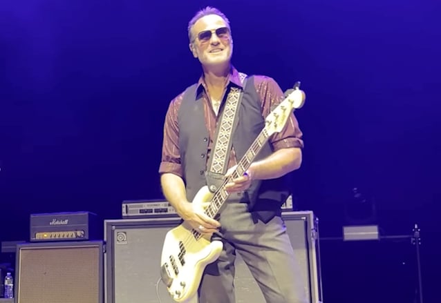 STONE TEMPLE PILOTS' ROBERT DELEO Is 'Trying To Finish Up' His Second Solo Album