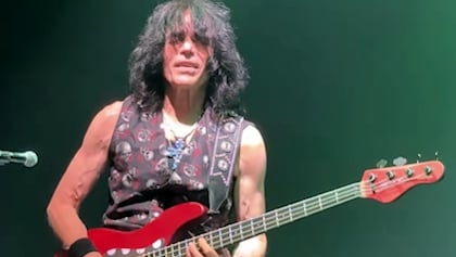 RUDY SARZO Is Working On New Solo Music: 'I Really Wanted To Go Back To My Roots Of Music That I Grew Up Playing And Loving'