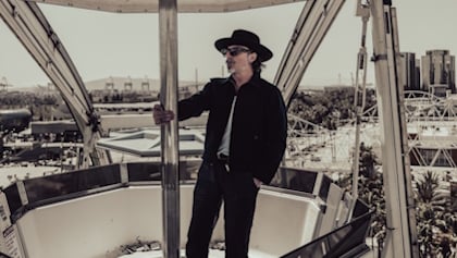 RIVAL SONS Guitarist SCOTT HOLIDAY Announces Solo Project HOL1D4Y