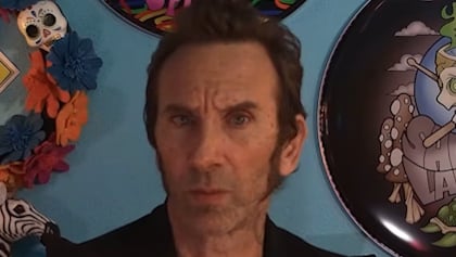 Ex-GODSMACK Drummer SHANNON LARKIN Defends Band's Decision To Hire 'Overqualified' MIKE MANGINI For Current Tour