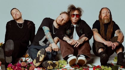 SHINEDOWN Extends All-Time Mediabase Active Rock Record With 26th No. 1 For 'Young Again'