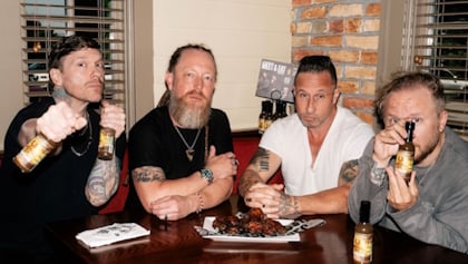 SHINEDOWN Teams Up With Smokey Bones To Carry Band's Hot Sauce