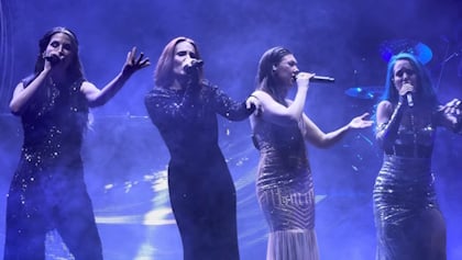 Watch: ALISSA WHITE-GLUZ Joins SIMONE SIMONS, CHARLOTTE WESSELS And ELIZE RYD For Performance Of EPICA's 'Sirens' In Amsterdam