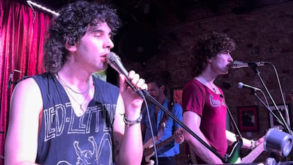 Watch: STANLEY SIMMONS, Featuring Sons Of KISS's PAUL STANLEY And GENE SIMMONS, Kicks Off First-Ever U.S. Tour In Dallas