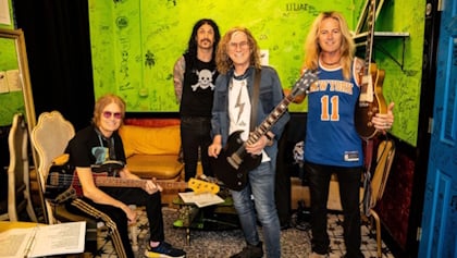 THE DEAD DAISIES Announce Second Reunion Concert With GLENN HUGHES