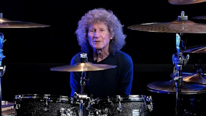 Legendary Drummer TOMMY ALDRIDGE Discusses 'Off The Hook', First Piece From 'Sonic Visions' Drum Art Collection, In New Video