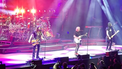 RIK EMMETT On TRIUMPH's Recently Launched Reunion Tour: 'Every Night It Gets Better. It Just Keeps Resonating And Growing'