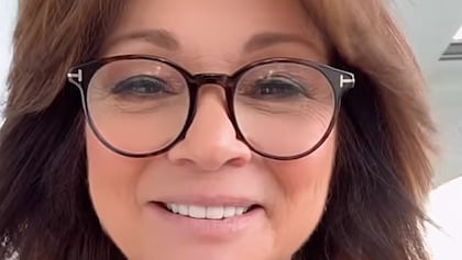 VALERIE BERTINELLI On Her Relationship With EDDIE VAN HALEN: 'Near The End Of His Life, I Could Be Much More Compassionate'