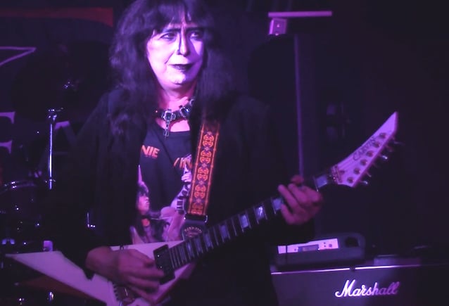 Former KISS Guitarist VINNIE VINCENT Announces New Limited-Edition CD Single 'Ride The Serpent'