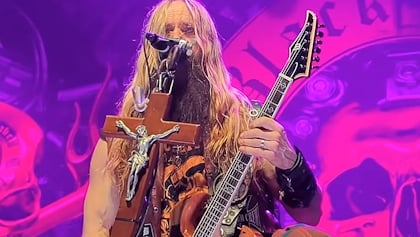 ZAKK WYLDE's Advice To Young Musicians: 'Dedicate Your Life To It, 'Cause You Don't Wanna Have Some Crummy Job That You Hate'